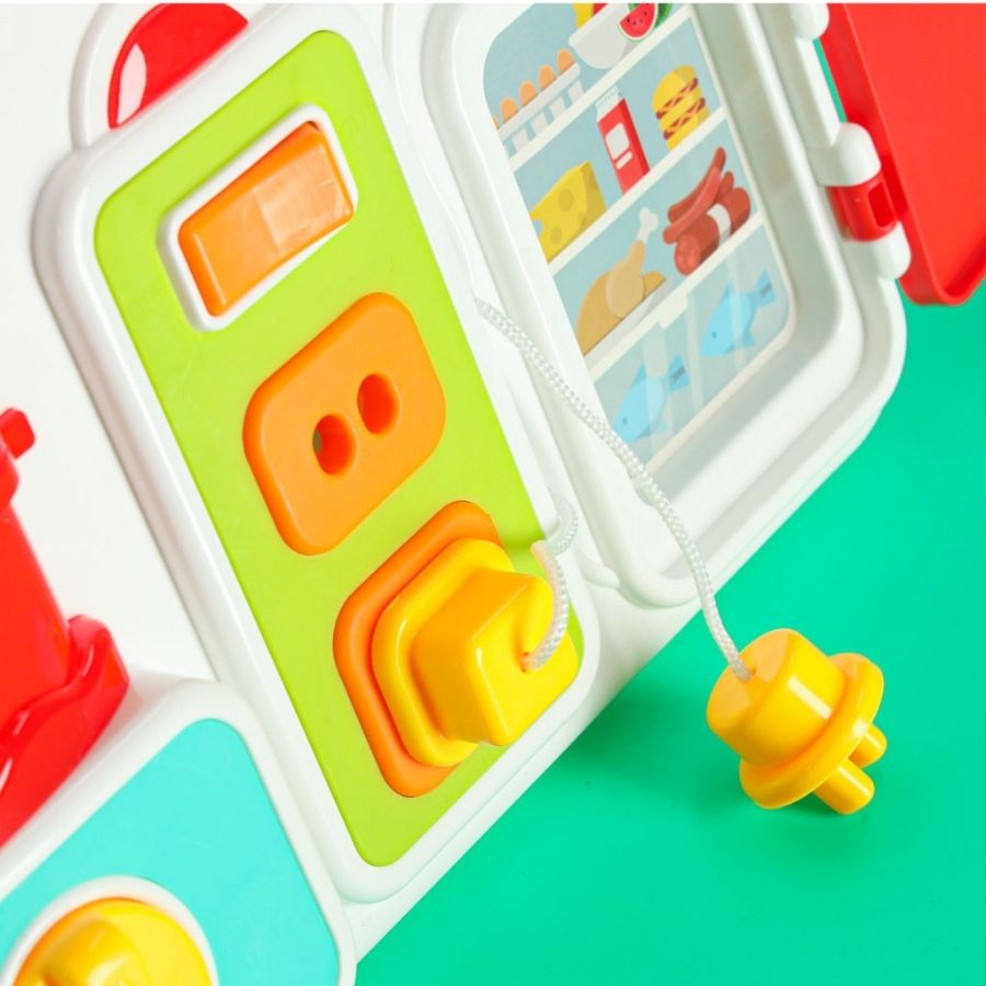 Ploča za senzornu manipulaciju Montessori s elementima kuhinje