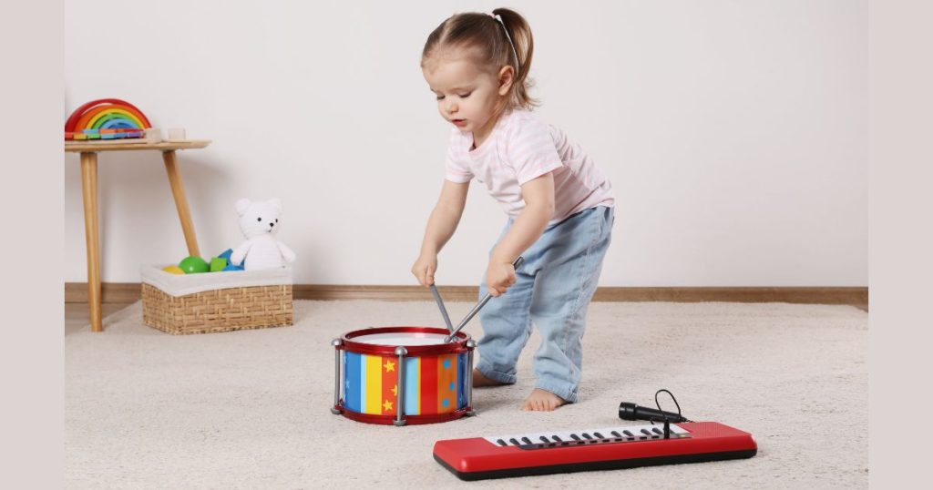 Glazbene igračke koje potiču osjećaj za ritam, zvuk i komunikaciju
